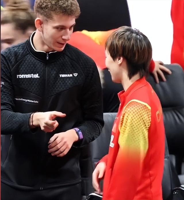 华体会入口-关于罗马尼亚选手在比赛中展现出众技术水平的信息